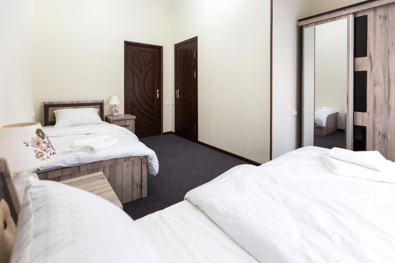 Light Hotel ทาชเคนต์ ภายนอก รูปภาพ