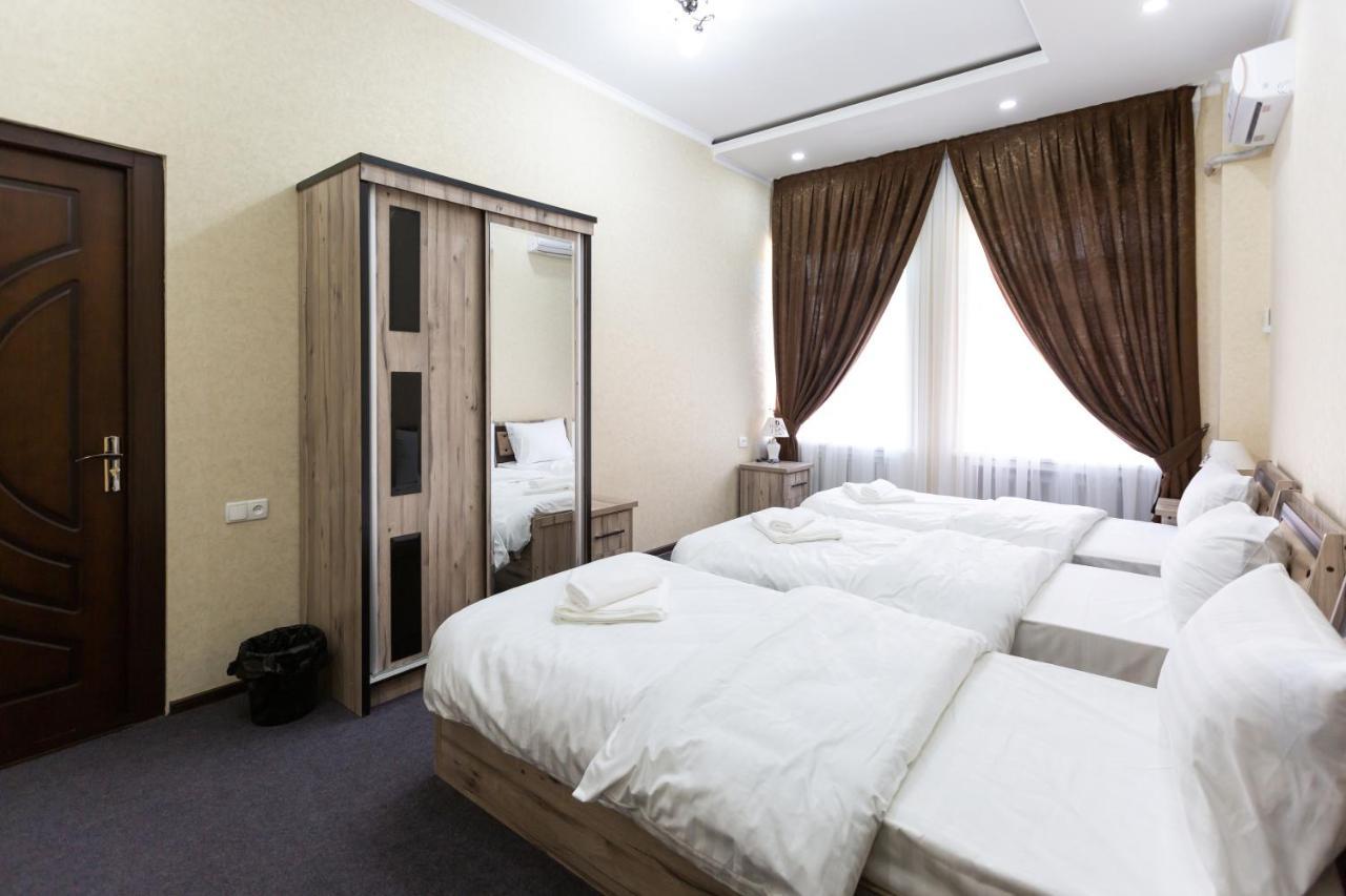 Light Hotel ทาชเคนต์ ภายนอก รูปภาพ