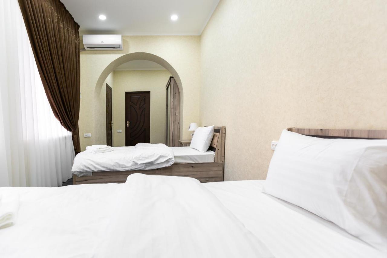 Light Hotel ทาชเคนต์ ภายนอก รูปภาพ