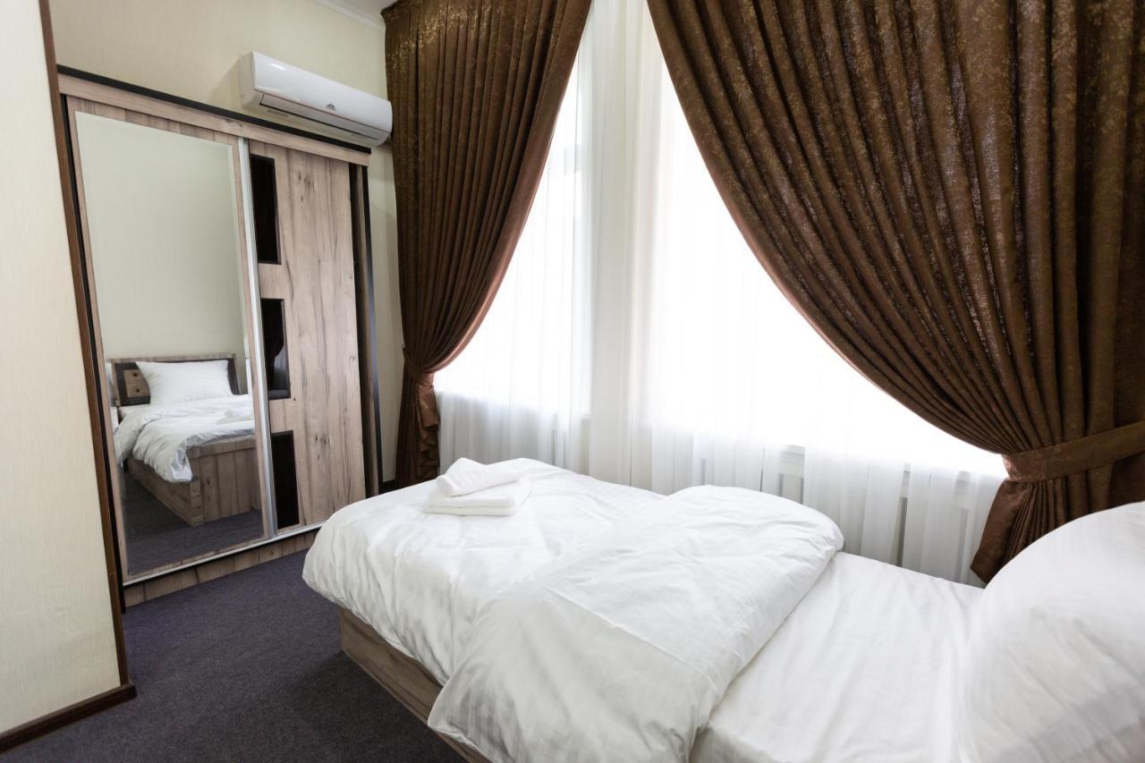 Light Hotel ทาชเคนต์ ภายนอก รูปภาพ