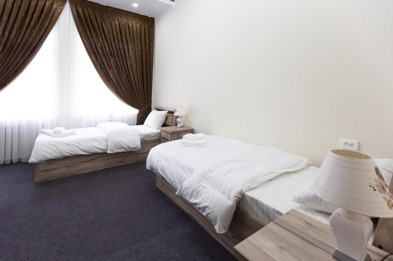 Light Hotel ทาชเคนต์ ภายนอก รูปภาพ