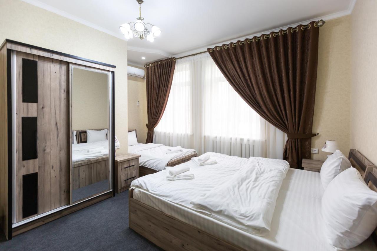 Light Hotel ทาชเคนต์ ภายนอก รูปภาพ